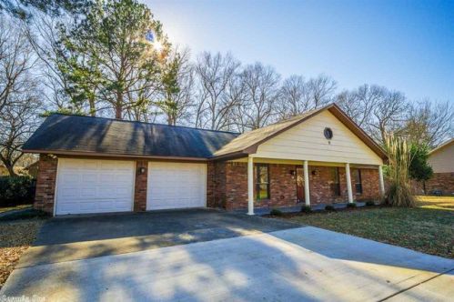 9 Sandstone Dr, Conway, AR 72034-2907