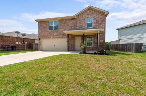 2040 Beacon Way, Fort Worth TX  76140-5144 exterior