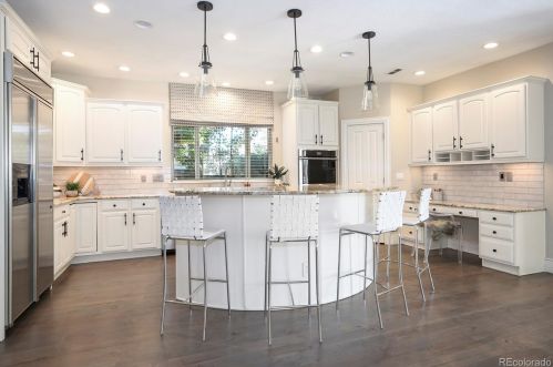 680 Gilpin St, Denver CO  80209-4515 exterior