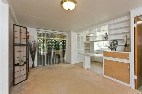 3028 Holua Way, Honolulu HI  96819-2932 exterior