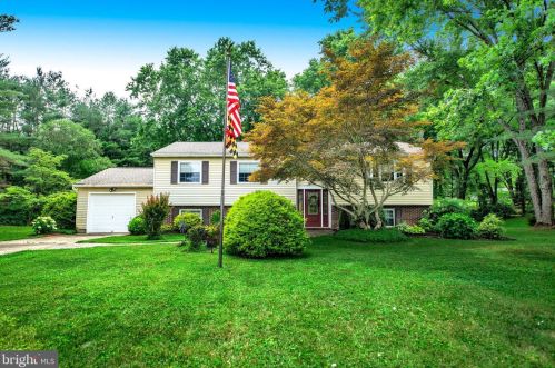 1902 Huntfield Ct, Fallston, MD 21047-1006