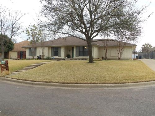 4513 Quail Hollow Ct, Fort Worth, TX 76133-6613