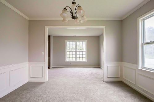 3069 Elmwood Rd, Atlanta GA  30349-8105 exterior