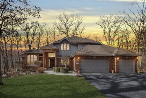 26744 Jacobs Ln, Crete, IL 60417-4700