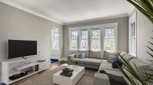 4918 Warwick Ave, Chicago, IL 60641-3513