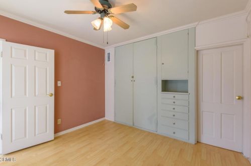 1310 Fern Oaks Dr, Santa Paula, CA 93060-1275