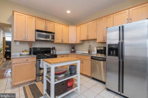 413 Belgrade St, Philadelphia PA 19125-2622 exterior