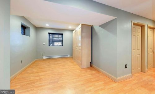 10211 Sutherland Rd, Silver Spring MD 20901-2236 exterior