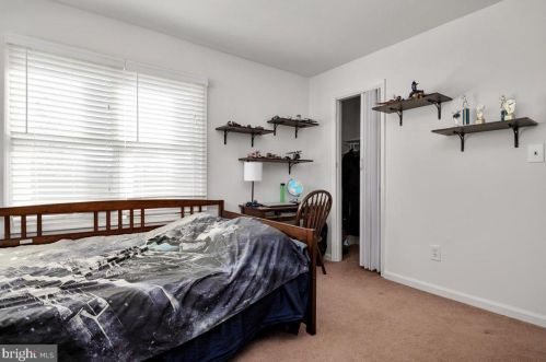 1176 Spruce Ave, Shady Side MD 20764-9562 exterior