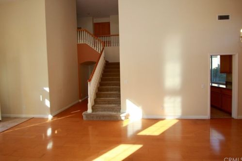 7 Figaro, Irvine CA  92606-0607 exterior