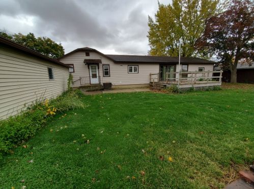 604 North St, Stratford, IL 61064-1324