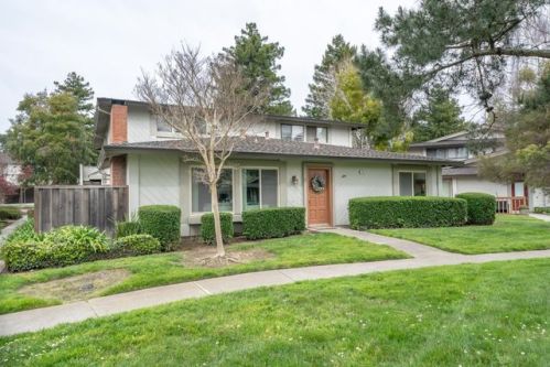 1121 Sutherland Ln, Capitola, CA 95010-2407