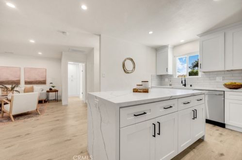 1653 Brk St, Santa Ana CA 92704-1512 exterior