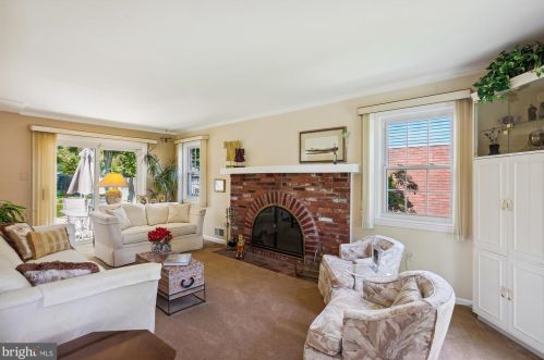 11304 Monticello Ave, Silver Spring MD 20902-3032 exterior