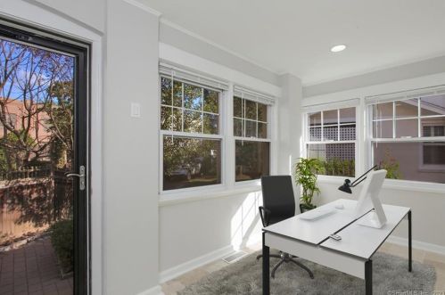 7 Sound View Ct, Greenwich CT  06830-6511 exterior
