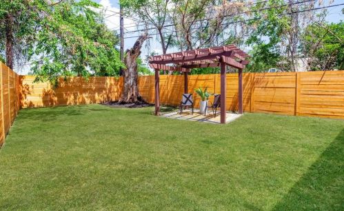 3104 Th, Austin TX  78702-1402 exterior