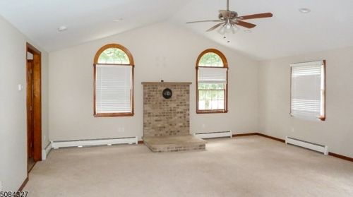 30 Kim Ln, Hackettstown NJ  07840-5624 exterior