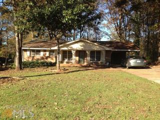 2734 Jaguar Dr, Ellenwood, GA 30294-1206