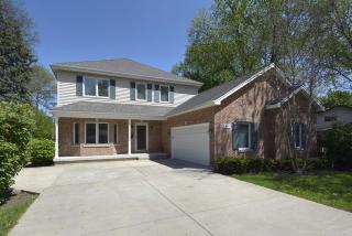 411 Wilke Rd, Arlington Hts IL  60005-1538 exterior