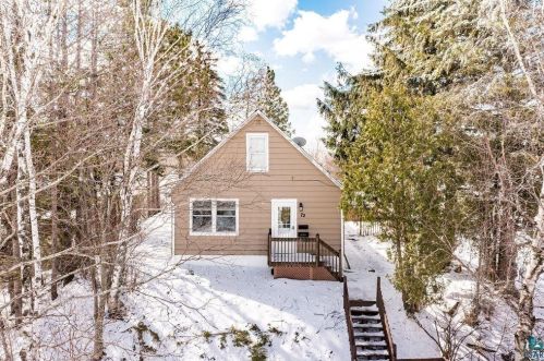 22 1st St, Duluth MN  55810-2303 exterior