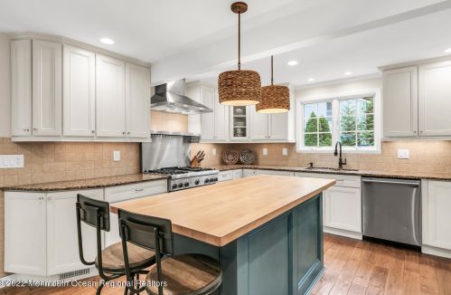 174 White St, Tinton Falls NJ exterior