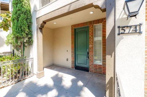 574 Melrose St, Anaheim, CA 92805-4710