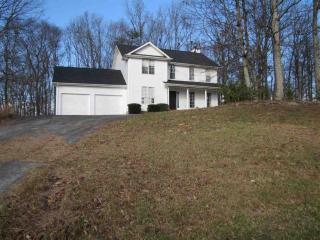 1235 Arabian Dr, Dalton, GA 30720-6315