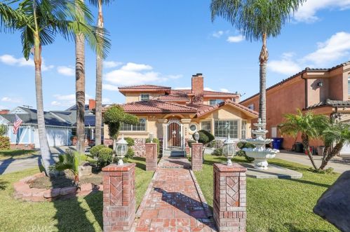 9359 Cecilia St, Downey, CA 90241-4008