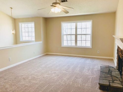 4032 Fairmont St, Gainesville, GA 30506-2694