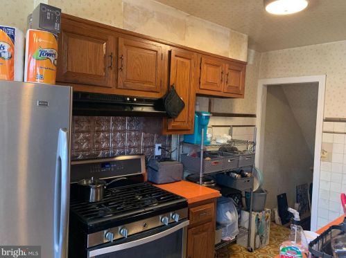 2930 Lardner St, Philadelphia, PA 19149-3519