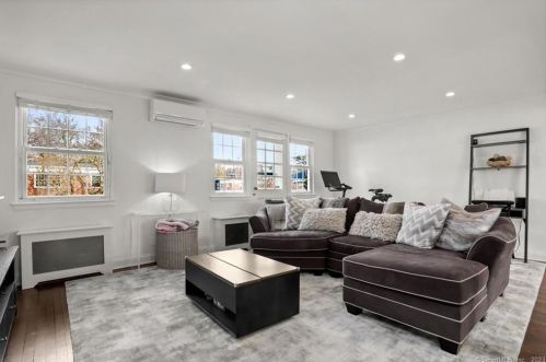 140 Putnam Park, Greenwich CT  06830-5780 exterior