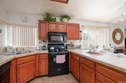 14765 Daisy Rd, El Mirage, CA 92301-4140