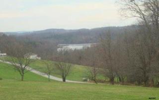 145 Woodthrush Ln, York, PA 17403-9513
