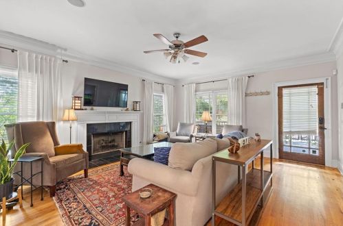 1911 Hallman St, Atlanta GA  30317-1001 exterior