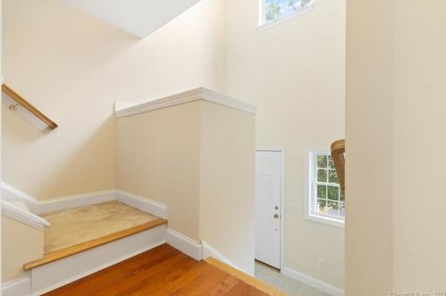 15 Freedom Way, Niantic, CT 06357-1044