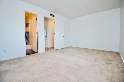 508 Halifax Cir, Cincinnati OH 45244-1866 exterior