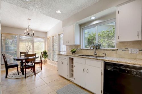 1305 August Dr, Austin TX  78753-2909 exterior