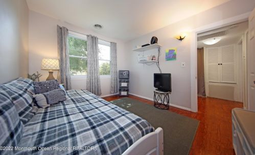 64 Belshaw Ave, Tinton Falls NJ 07724-2929 exterior