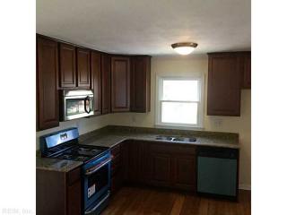 1936 Laigh Cir, Portsmouth, VA 23701-2627