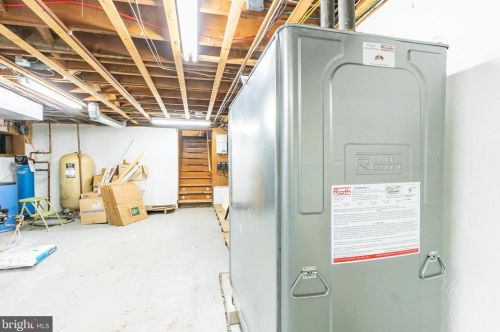 36 Nelson Ridge Rd, Princeton NJ  08540-7436 exterior