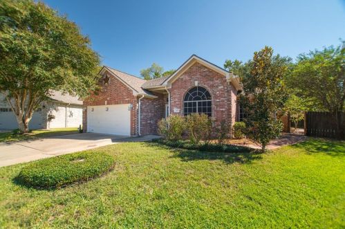 2205 Nicholas Xing, Conroe, TX 77304-4982