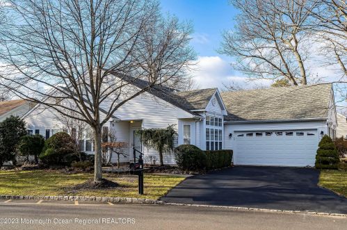 19 Baker Dr, Jackson Twp, NJ 08527-3907