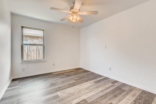 9324 Cynthia Ct, Fort Worth TX  76140-5170 exterior