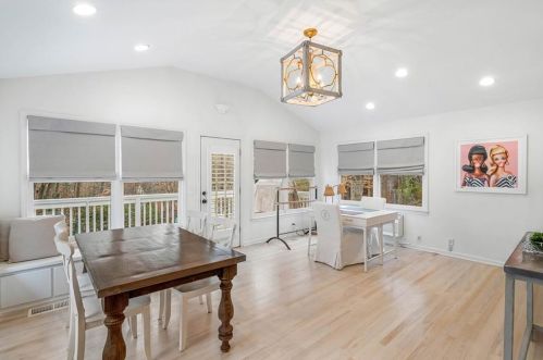 2787 Margaret Mitchell, Atlanta GA  30327-1852 exterior