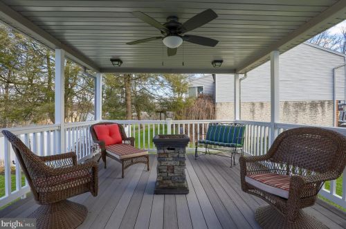 15 Rosewood Dr, Lancaster PA  17603-9329 exterior