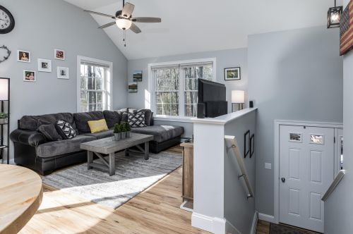 113 Twin Bridge Rd, Weare, NH 03281-5939