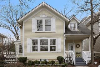 31 Walnut St, Oak Brook, IL 60521-3415