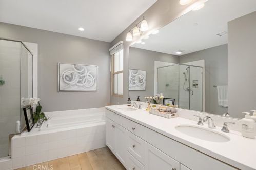 254 Kempton, Irvine CA  92620-2154 exterior