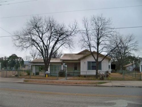 411 Walnut St, Echo, TX 76834-4531