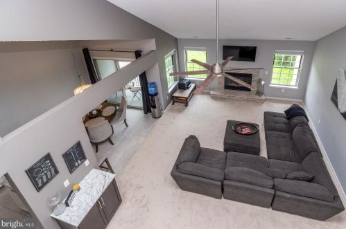 1005 Eagles Chase Dr, Trenton NJ  08648-2539 exterior